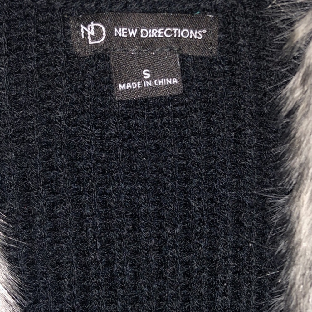 Fur vest - Picture 2 of 2